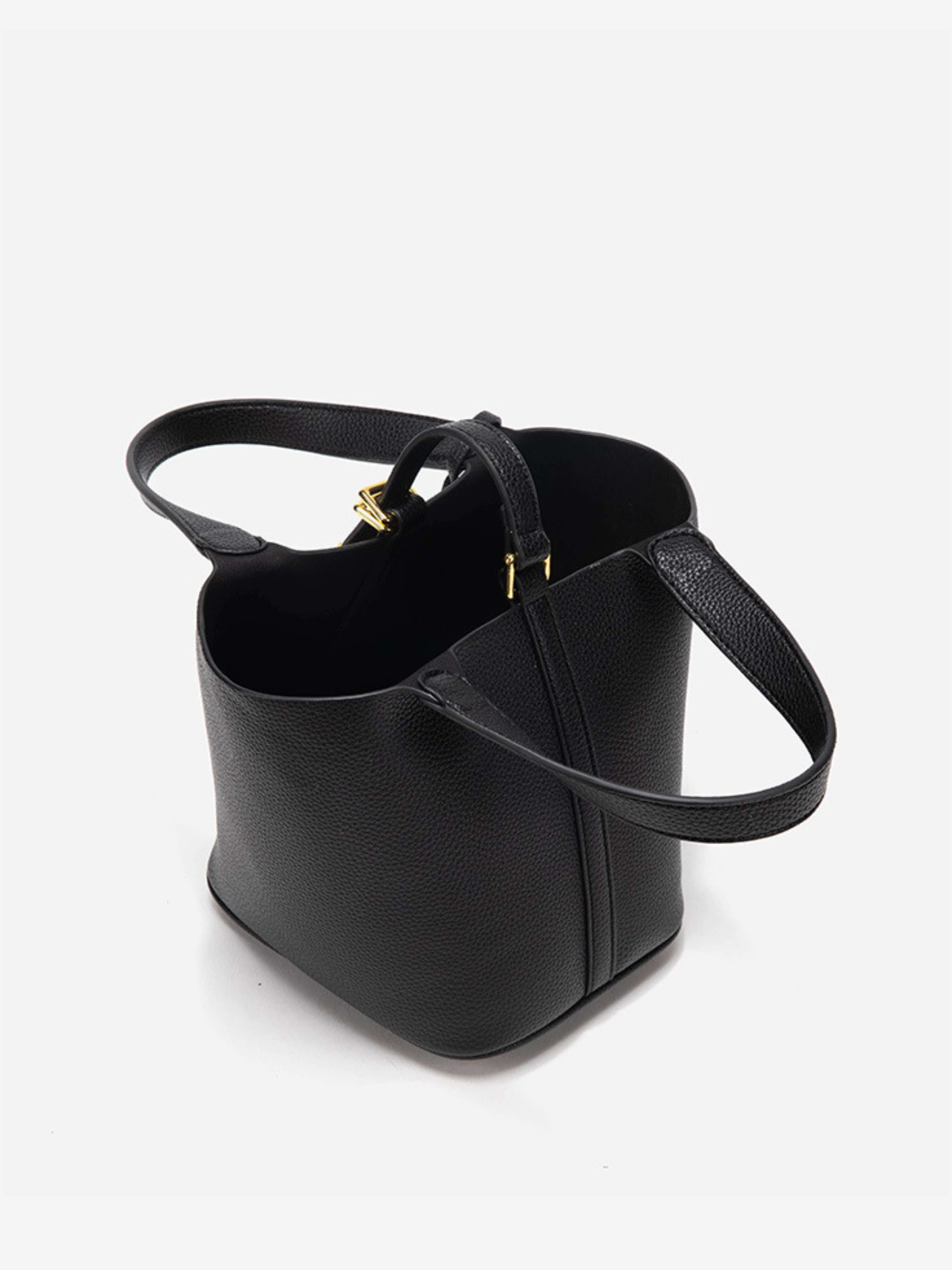 Lia Bucket Bag