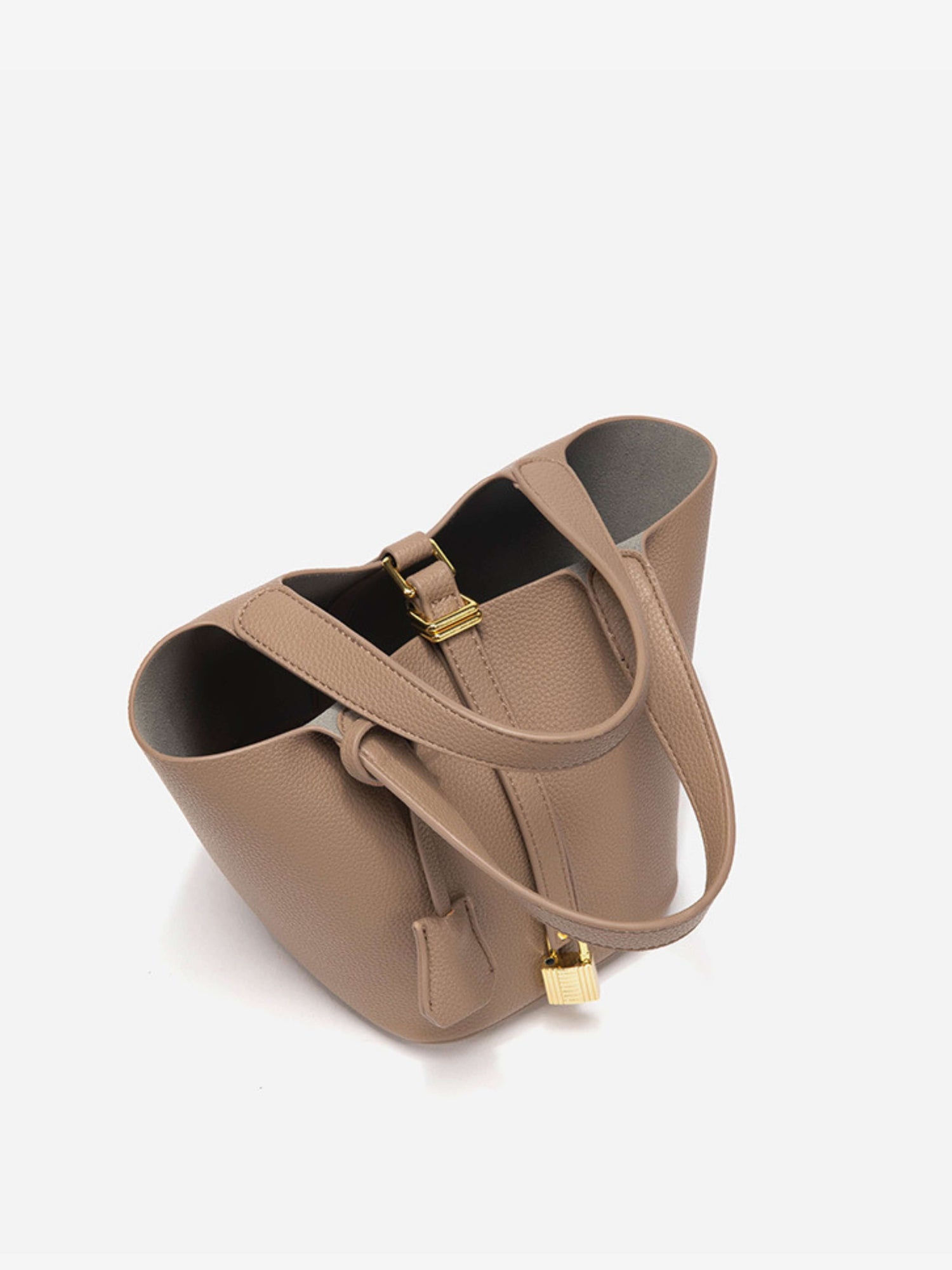 Lia Bucket Bag